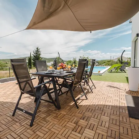 Villa The Rock Vodice